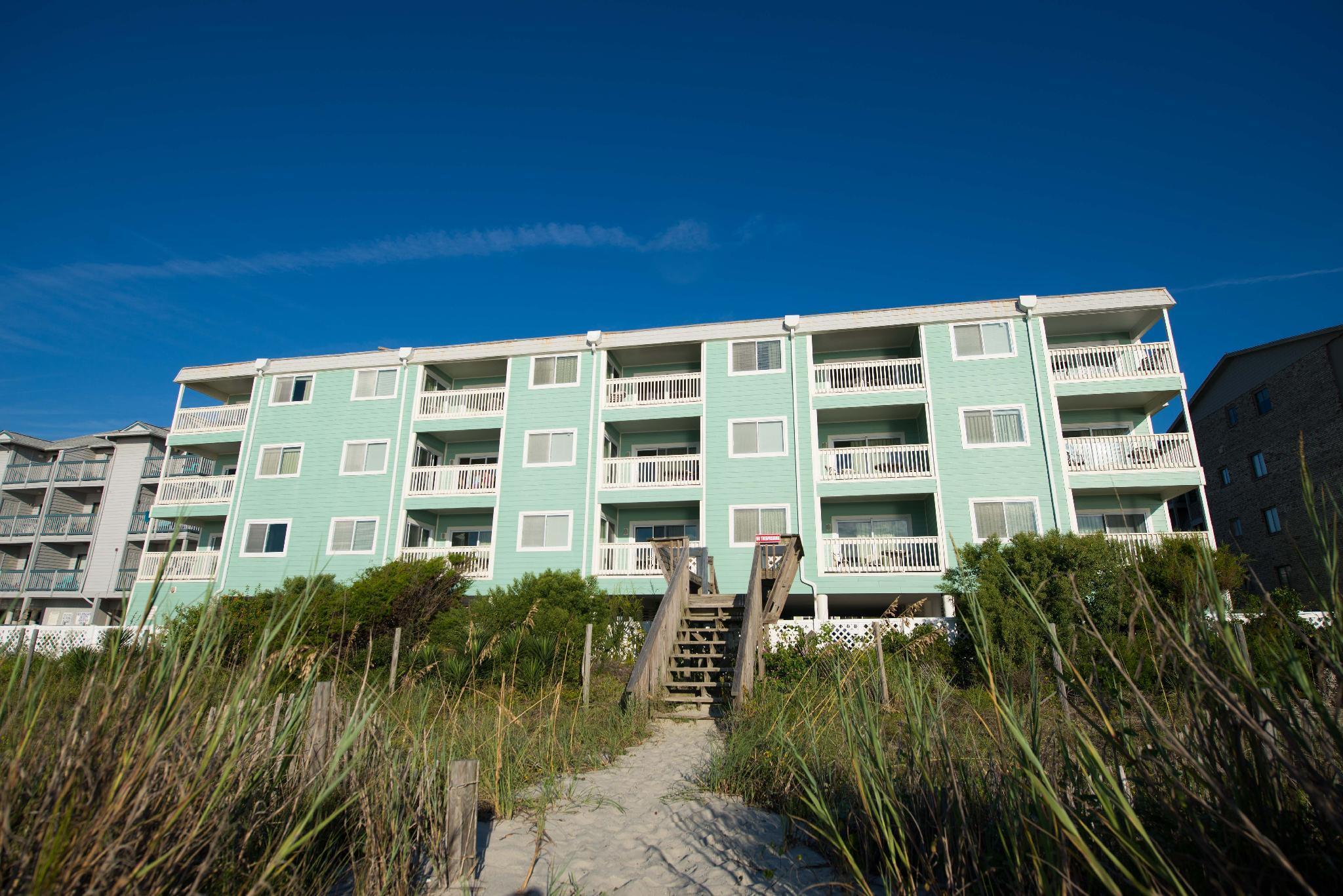 Sandpebble Beach Club Surfside Beach A Ramada By Wyndham Екстер'єр фото