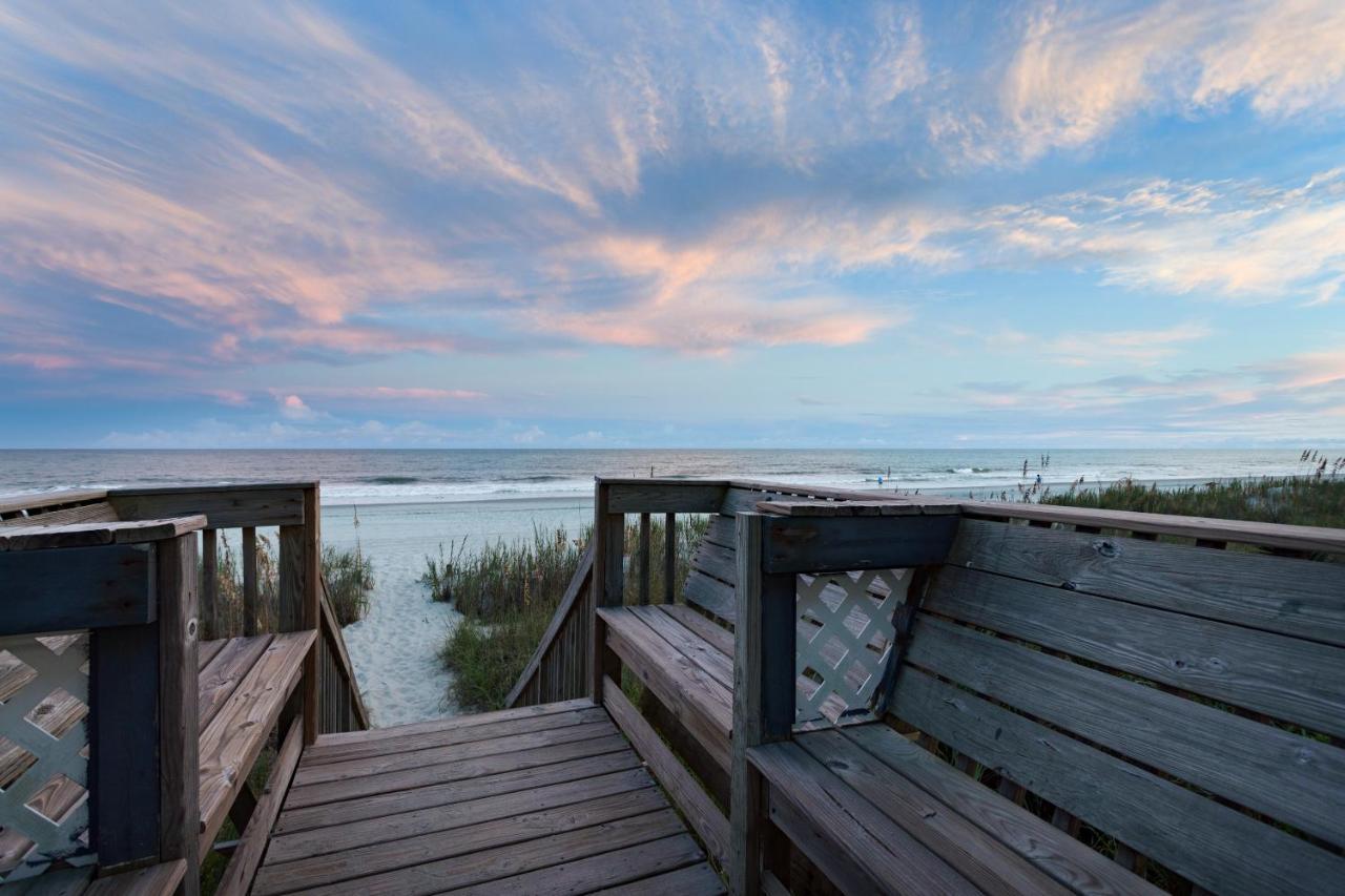 Sandpebble Beach Club Surfside Beach A Ramada By Wyndham Екстер'єр фото